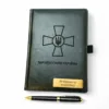 Комплект Щоденник та ручка військовому з гравіюванням ЗСУ, "Найкращому командиру", зелений глянець