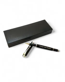 Преміальна ручка з мотивуючим гравіюванням “Плануй, Дій, Досягай”, чорна в подарунковій коробці з запасними стержнями
