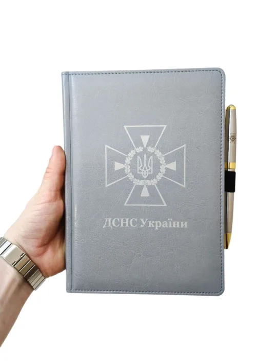 Комплект Блокнот та ручка з гравіюванням ДСНС, сірий глянець - Зображення 3