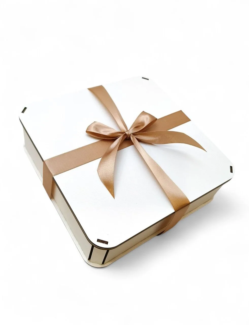 Деревʼяна подарункова коробка (біла) для блокнота та ручки