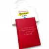 Подарунок вчителю – Блокнот з гравіюванням: “Тільки велика людина може навчити маленьке серце”, червоний матовий в коробці-сумці з дизайном “Найкращому вчителю в світі” - Зображення 3