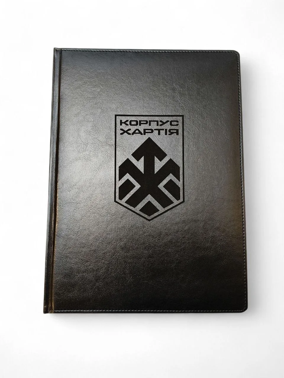 Блокнот Щоденник А4 з гравіюванням емблеми "КОРПУС ХАРТІЯ"